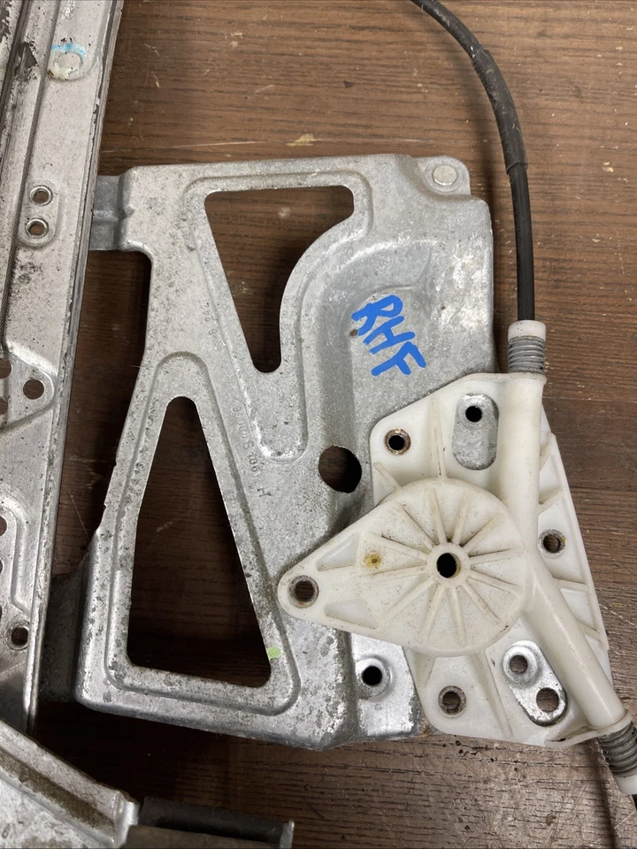 Cadillac DTS 2006-20011 regulador de ventana delantera derecha OEM Foto 3 de 4