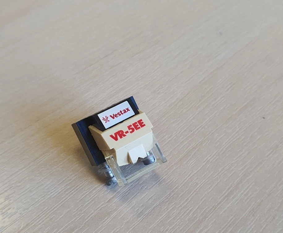 Cartucho Vestax VR-5EE MM - Canales probados, falta lápiz óptico, buen estado   Foto 3 de 4