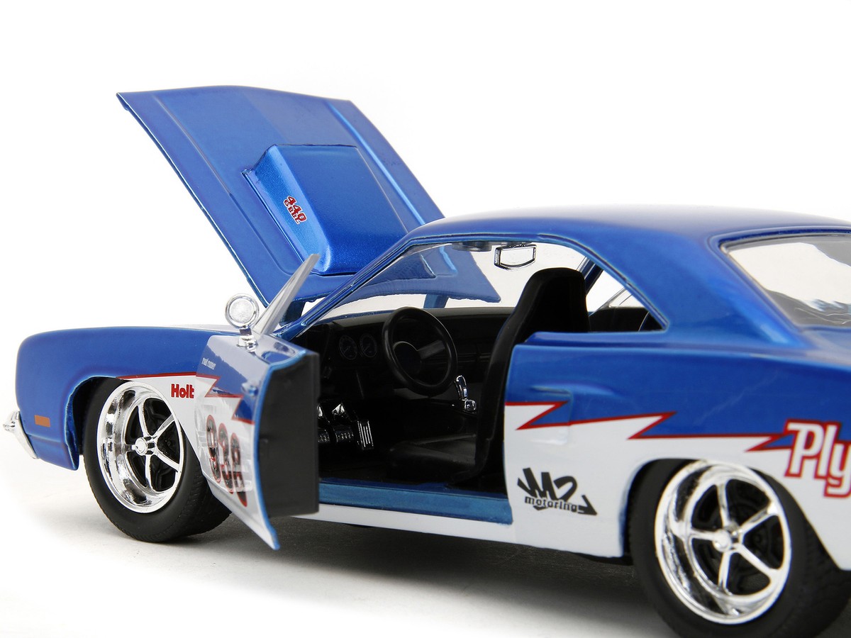 ミニカー 1:24 BTM 1970 Plymouth Road Runner 938 1970 Plymouth Road Runner #938 Candy Blue and White 