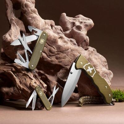 VICTORINOX Classic SD ALOX Limited Edition 2024 Brown Multitool