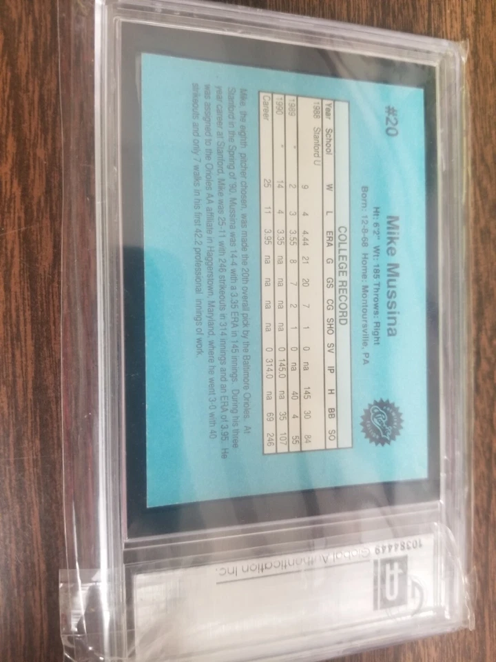 MIKE MUSSINA 1991 CLASSIC CARD #20 ORIOLES/YANKEES (ROOKIE AUTORAPH) HOF - Image 2 of 3