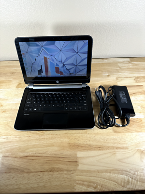 HP Pavilion TS11 AMD A4-1250 APU W/ Radeon HD 4GB RAM/ 11.5