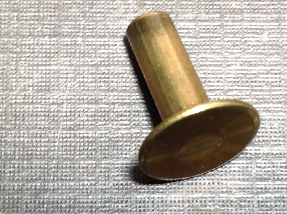 100 piezas 8-8 x 1/2" NORS latón macizo embrague freno tubular remaches Hecho en EE. UU. Frazer Foto 3 de 4