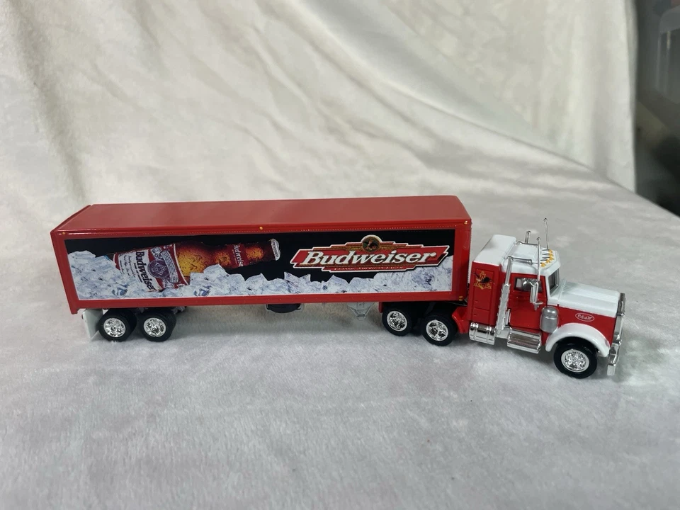 Budweiser Matchbox Collectibles Peterbilt Semi Truck & Trailer 1/58 Diecast - Image 2 of 4
