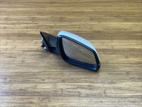 2013-2018 BMW 320i F30 Front Door Side View Mirror Right Side OEM *NOTE*