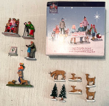 LeMax Figures Doggie Parade/Photos with Santa...