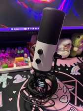 NZXT Capsule - USB Microphone - Matte White USED/NO BOX