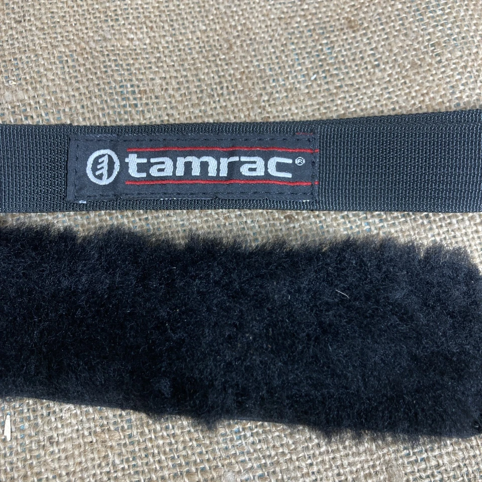Correa de cámara Tamrac vintage de los años 90 con relleno de piel de oveja sintética de 12" y liberación rápida Foto 2 de 4