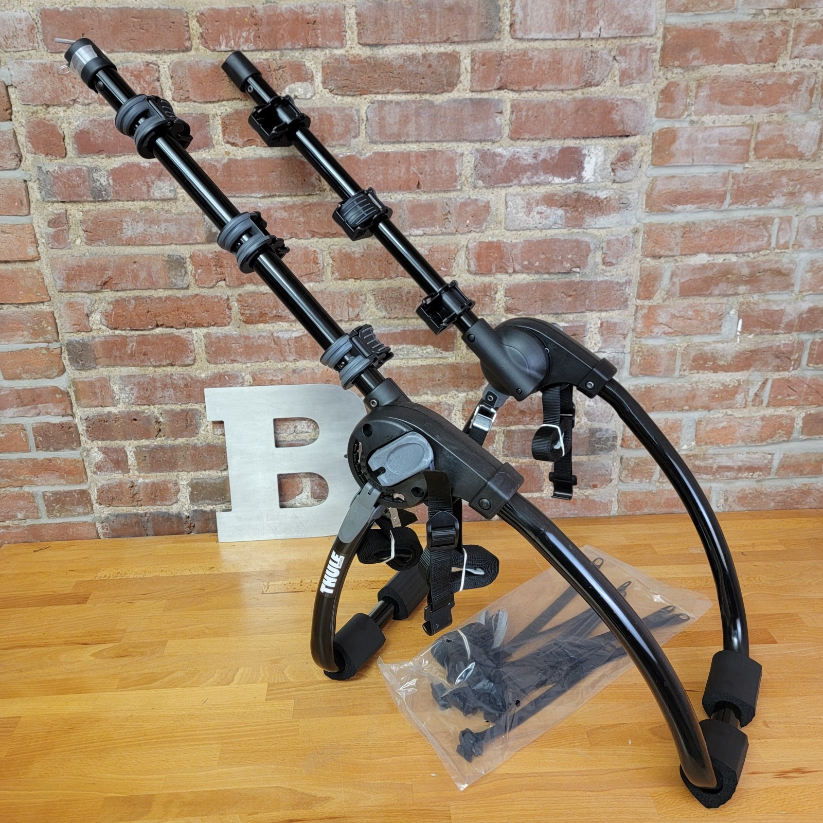 Thule Gateway Pro 3 Rear Trunk Mount Bike Rack 900700 3 Bike