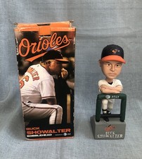 BALTIMORE ORIOLES BUCK SHOWALTER BOBBLEHEAD MANAGER 2011 MLB SGA