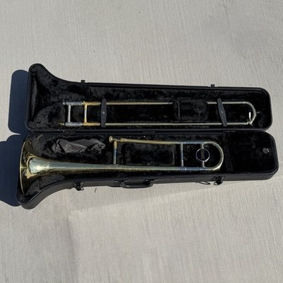 Jupiter Trombone JSL-332 Clean Beginner Hard Case 2 Mouthpieces