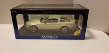  2005 FORD MUSTANG GT COUPE  LEGEND LIME 2004 Auto Show Version 1/18 Auto Art 