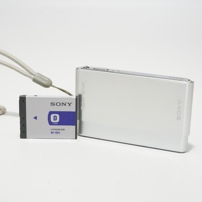 SONY Cyber-shot DSC-T77 silberne Kompakt-Digitalkamera [kein englisches...