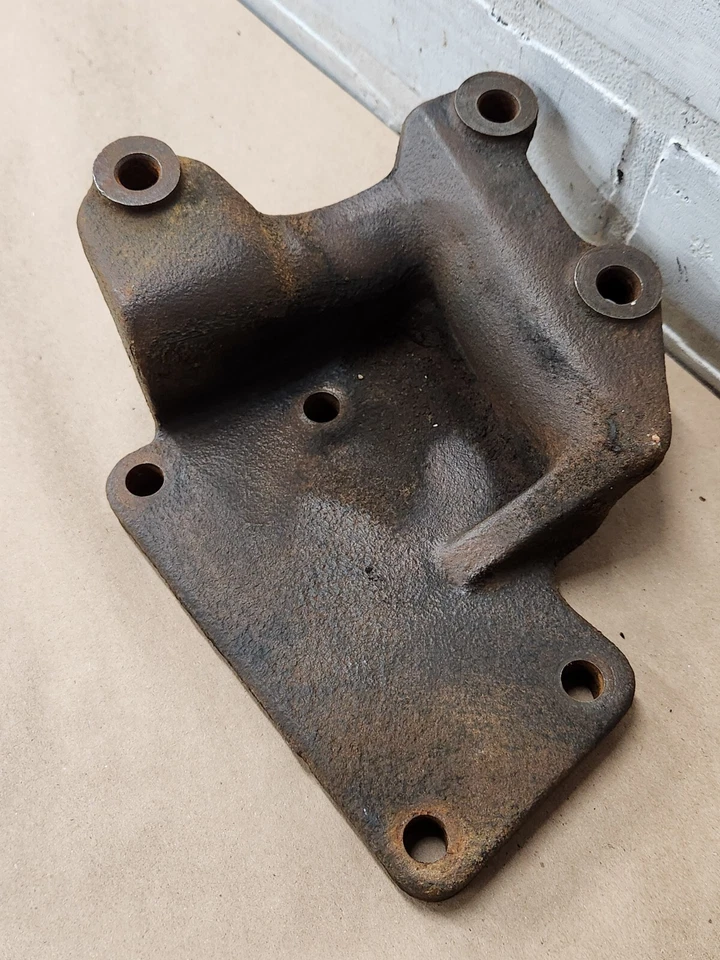 JEEP J10 J20 切诺基 Wagoneer 工厂转向箱变速箱安装支架 — 第 3/4 张图片
