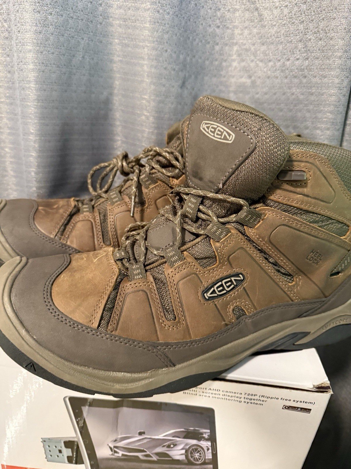 Stivali casual Keen Circadia Mid impermeabili da trekking uomo marroni 1026769