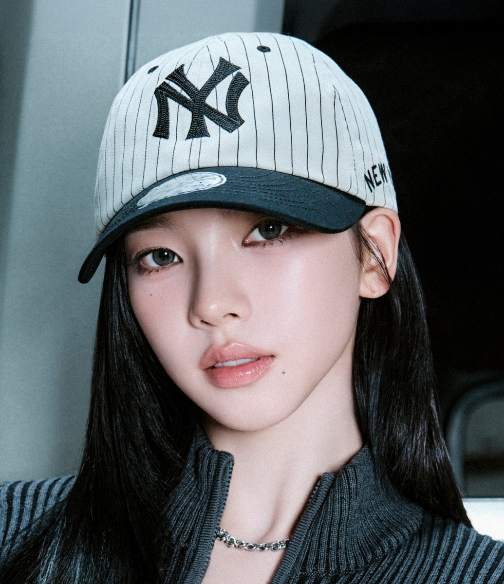 Aespa KARINA X MLB Official Signature Stripe Unstructured Ball Cap