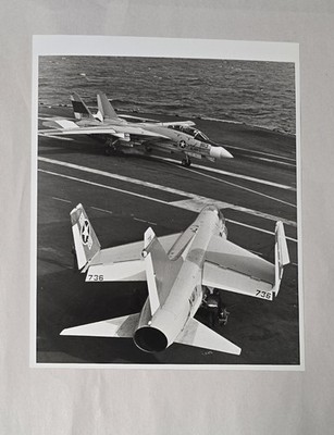 Vintage Official Navy Grumman F-14 Tomcat Press Photo 8x10 Carrier Landing 1973