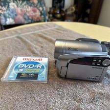 Hitachi dz-gx5080a - DVD Camcorder - Silver