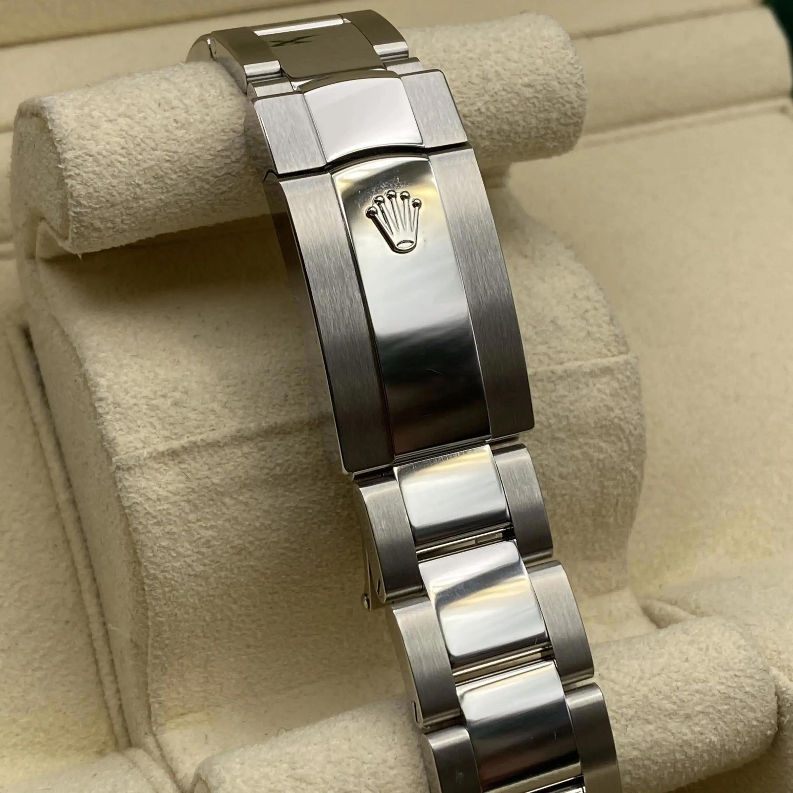 6th image of Rolex Rolex Datejust 126334 Wristwatch, Unworn condition
