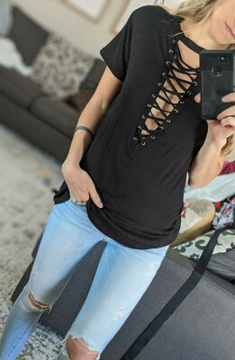 Cherish black lace up low v t shirt small