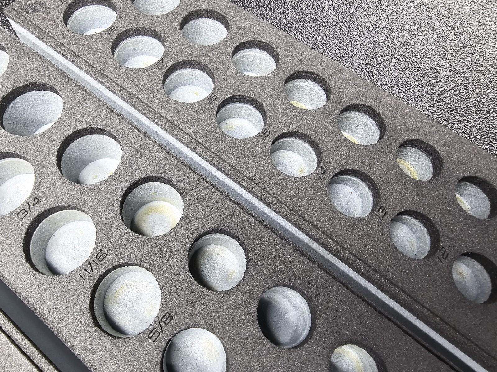 Snap-on Tools TITANIUM 3/8" Dr SAE & Metric Essential Set 253GSS05FDT FOAM ONLY