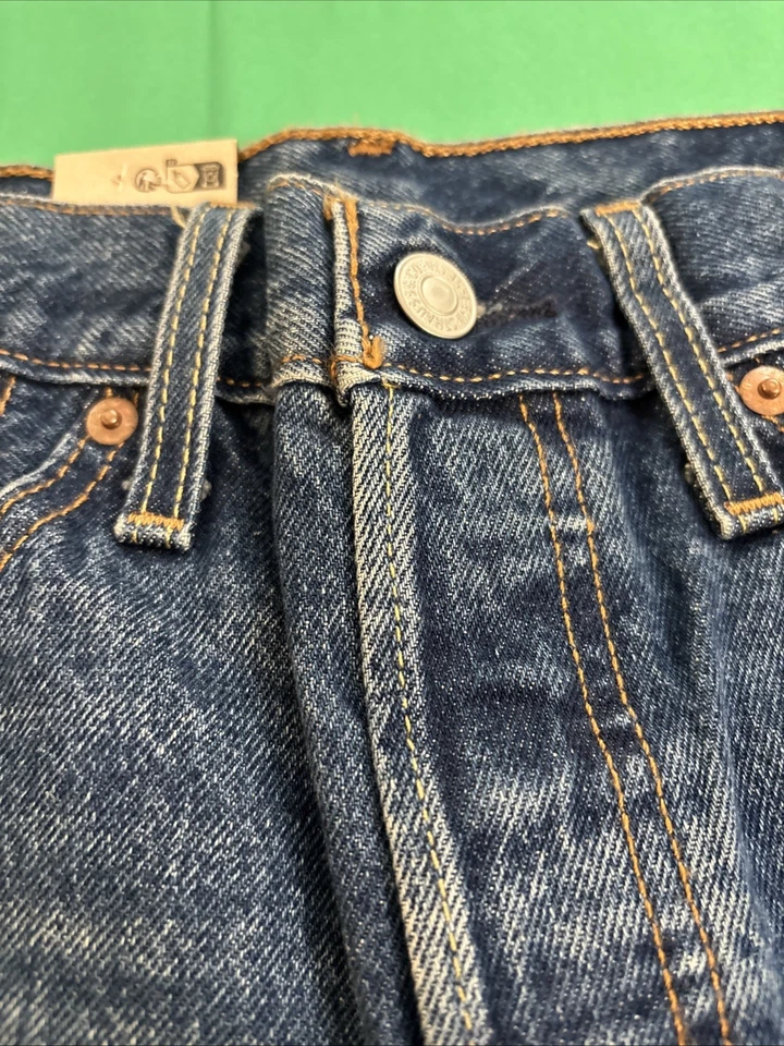 Levi's 501 Original Mid Thigh Shorts Medium Wash Size 27 Button Fly - Image 4 of 4