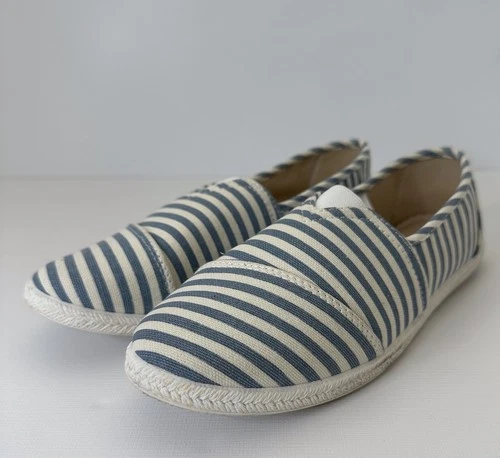 Blue & White Striped Canvas Casual Slip On Flat Shoes Women’s Medium 7-8