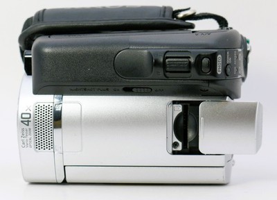 Sony Handycam DCR-SR45 30GB HDD 40x Zoom – Hybrid – NightShot Plus