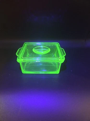 Vintage Hazel Atlas Green Uranium Depression Glass Refrigerator Box Dish W/Lid