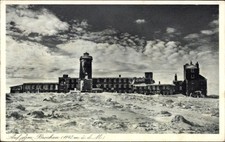 Ak Brocken im Harz, Schwarz-Weiß-Bild,  Hotel, Wolken, Schnee - 4916653
