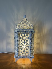 Lampada da tavolo in metallo lanterna bianca stile marocchino gioielli in plastica trasparente 