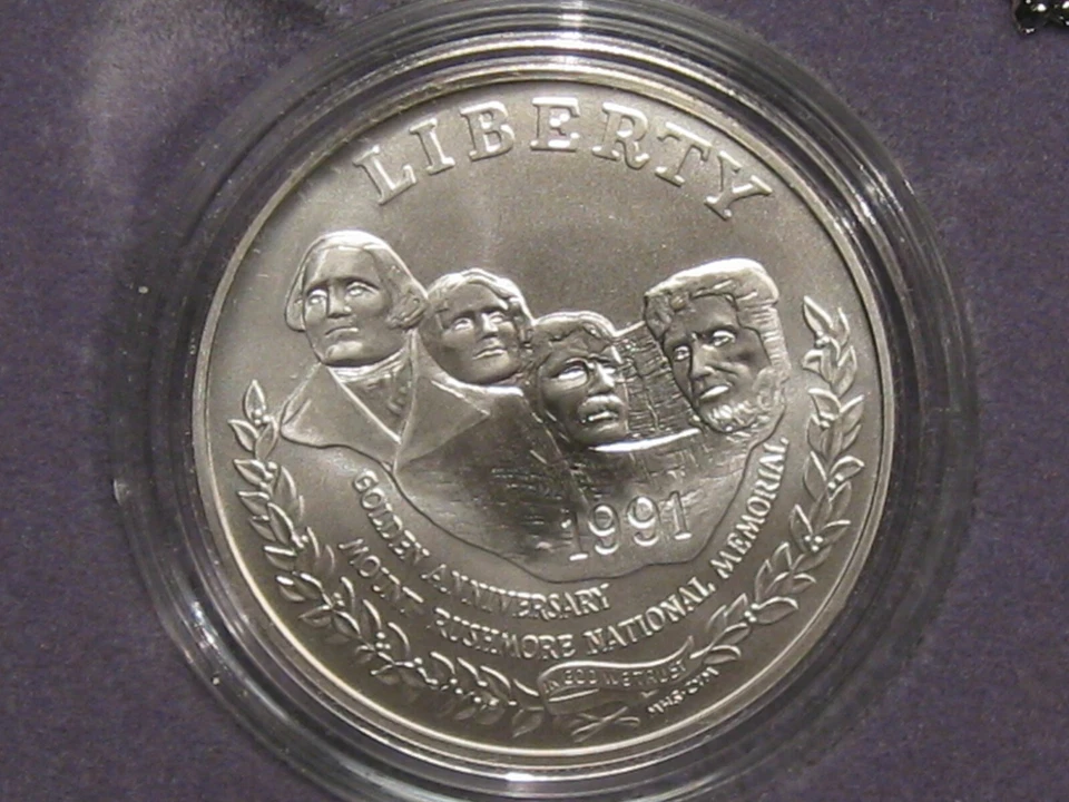 1991 US Mint Mount Rushmore 2 Coin Commemorative Set - Box & COA. #42 - Image 2 of 4