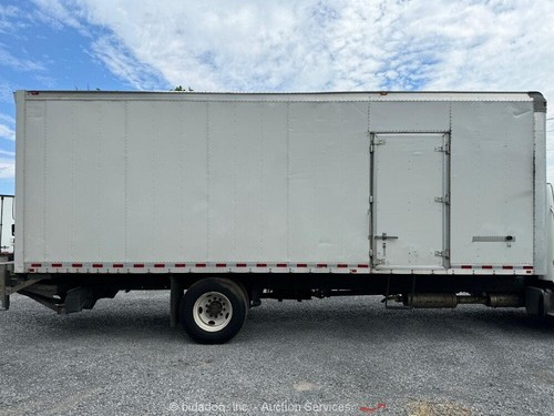 2016 Freightliner M2106 26' Box Truck Delivery Van Lift Gate -Parts/Repair - Picture 10 of 12