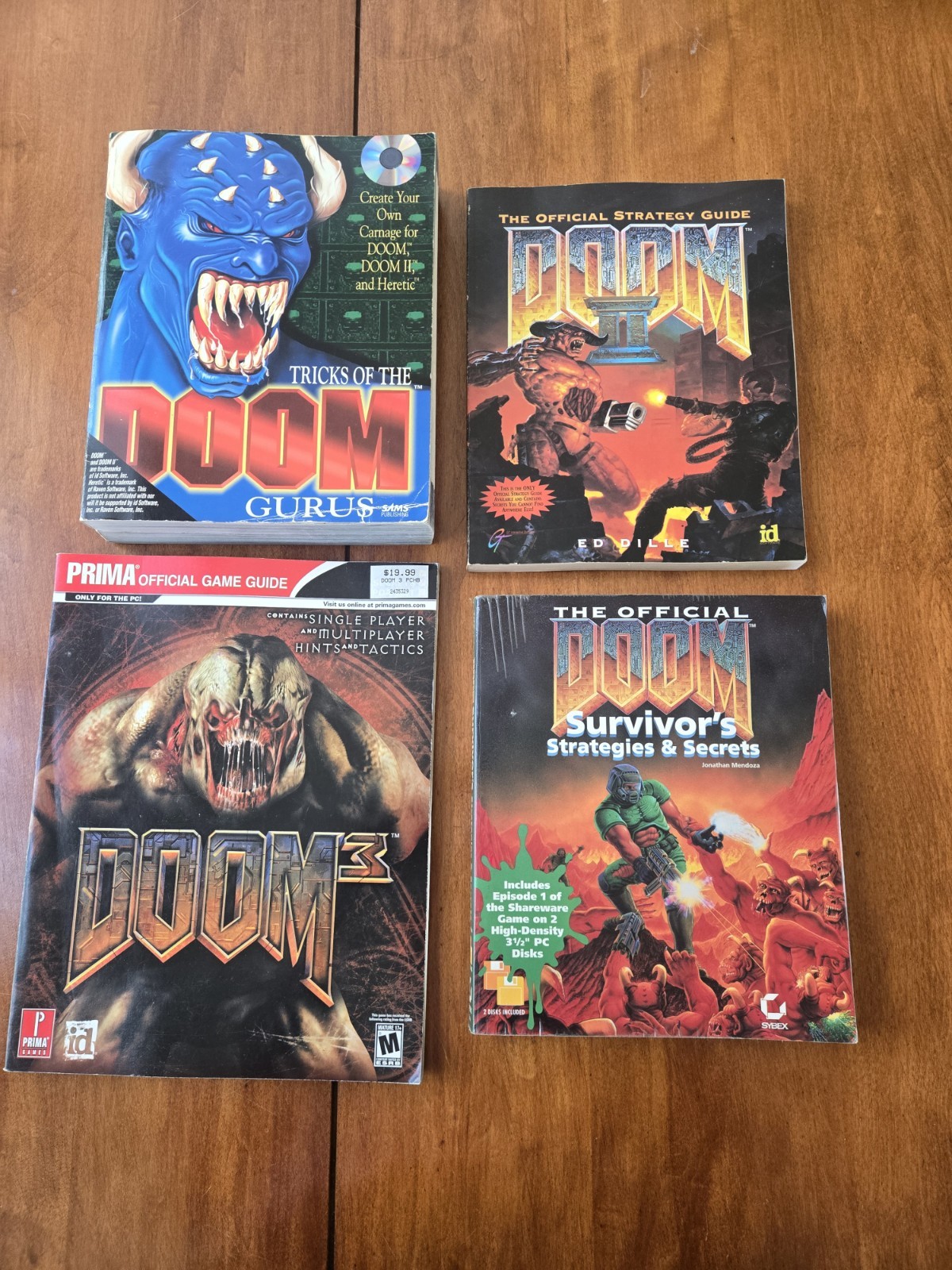 Doom Video Game Strategy Guide And Books Lot 