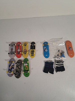 Lot Of 7 Complete Tech Deck Fingerboards W/ 2 Incomplete Boards & Parts