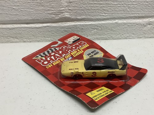 Racing Champions NASCAR Classics Don White 1969 Dodge 426 C.I. #3 Diecast 1/64 - Picture 2 of 3