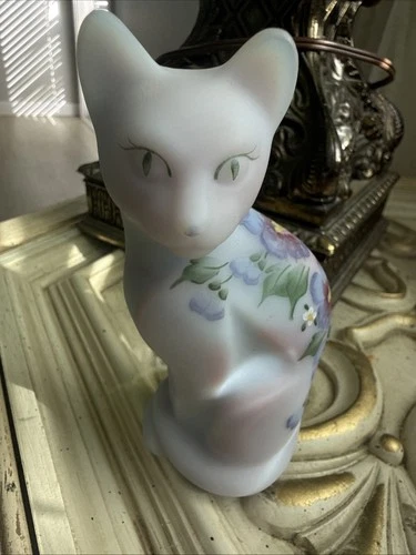 Fenton Sitting Cat Morning Glories Hand Painted Signed Stacey Williams #992