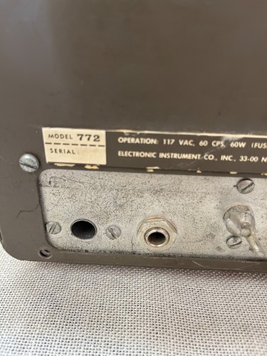 Vintage Citizen Band Transceiver Model 772 - Zdjęcie 7 z 8