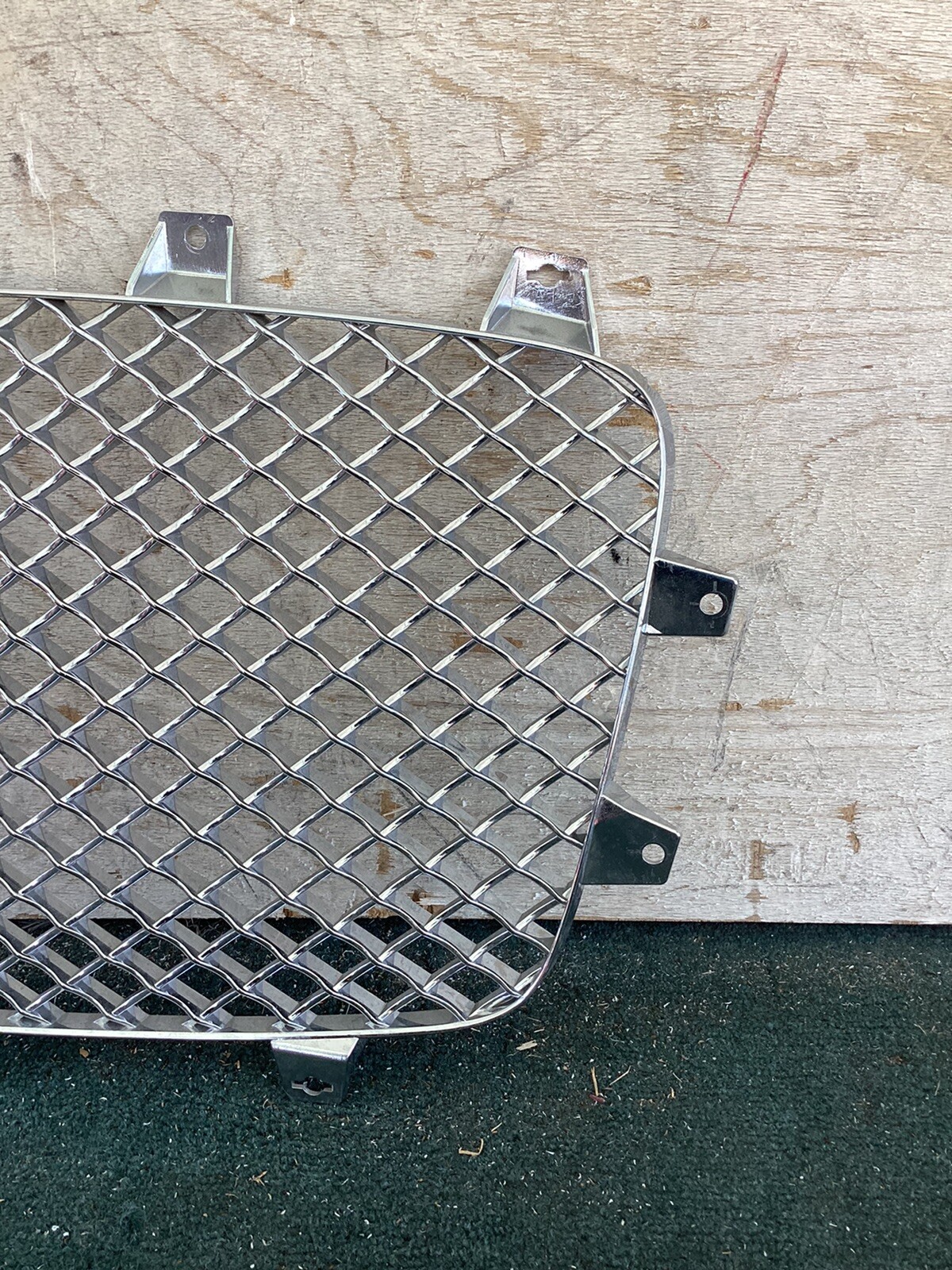 2012-2018 BENTLEY CONTINENTAL GT GTC LEFT SIDE CHROME MESH GRILLE OEM USED