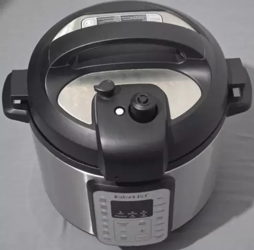 Instant pot Duo Plus 9 in 1 multi use electric pressure cooker tested works well