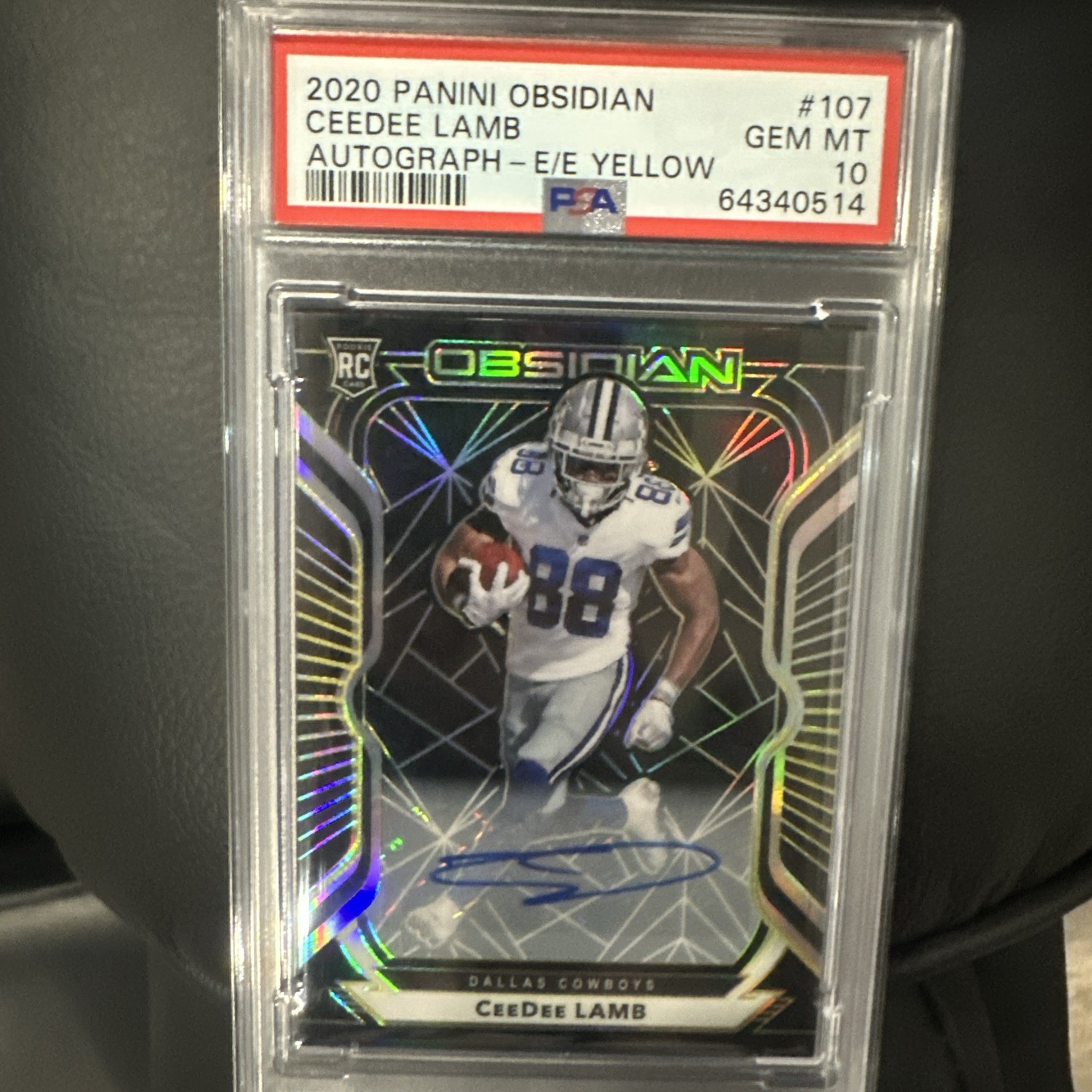 CeeDee Lamb Panini Obsidian #107 Autograph-Electric Etch Yellow