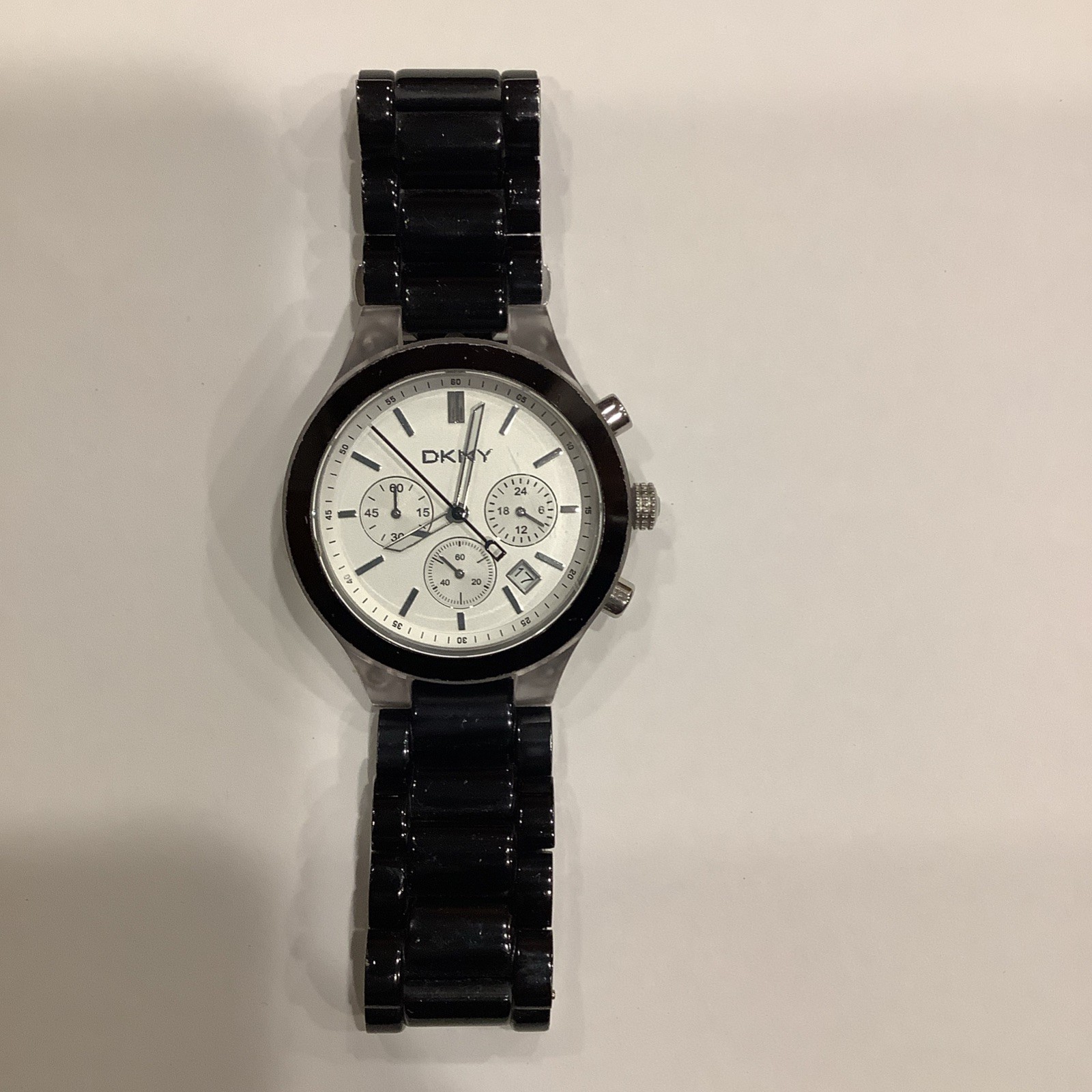 Preloved DKNY LADIE'S BLACK SEXY CHRONOGRAPH NY826, X-RAY CRYSTAL WATCH - vintagewatches.pk
