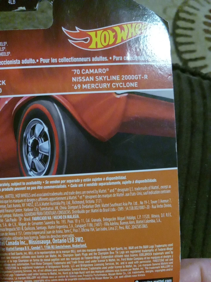 Hot Wheels Metal Redline Nissan Skyline 2000GT R Rojo Foto 2 de 2