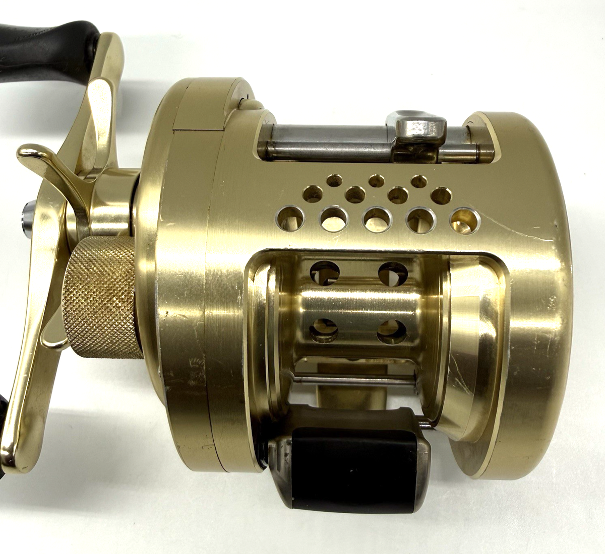 Shimano 00 CALCUTTA CONQUEST 201 Bait Casting Reel with Box JAPAN