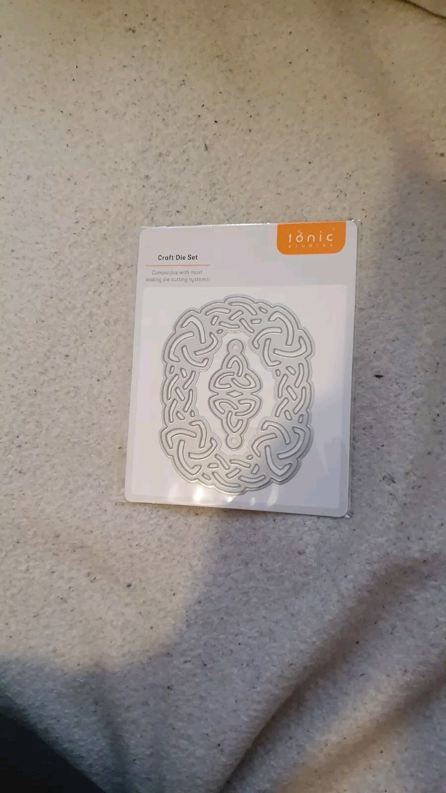 Tonic Studios Metal Cutting Die - ""Celtic Knot"" 4695e; From the Craft Set