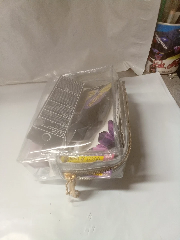 Soap & Glory Ace of Shades Quad Eyeshadow Palattes ~ 7 pcS ASSORTMENT - Image 2 of 4