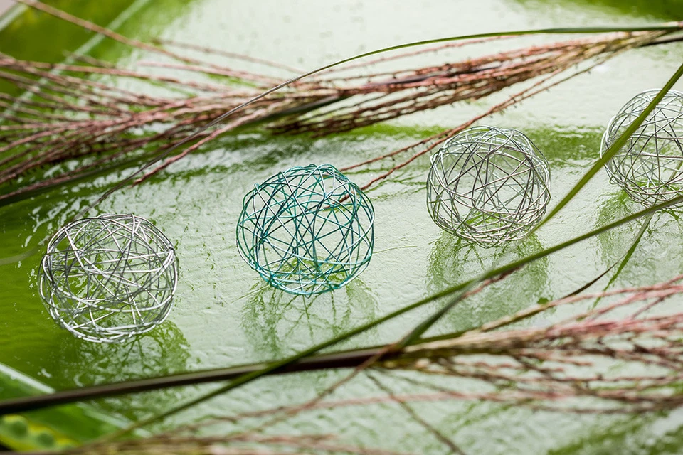 6 Stück Drahtbälle Ø 50 mm 16 Farben Streudeko Tischdekoe Drahtkugel Dekokugel - Bild 3 von 4