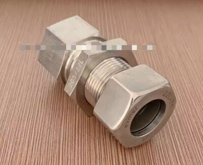 Stainless steel card sleeve internal thread through plate joint GASV-22L-G3.4