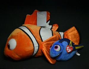 Disney's Finding Nemo- official Disney Store & Dory (TY beanie baby) Plush Toy | eBay