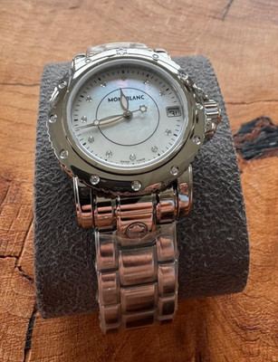 Montblanc Sport Lady Diamond.